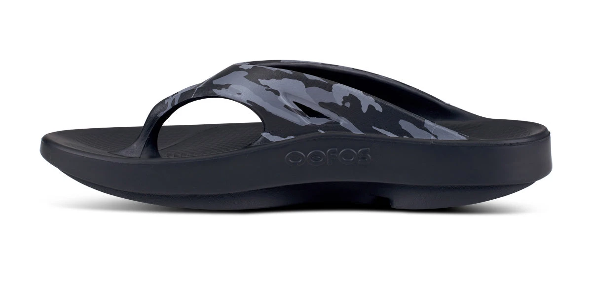 OOfos Men's OOriginal Sport Sandal - Black Camo - Image 7
