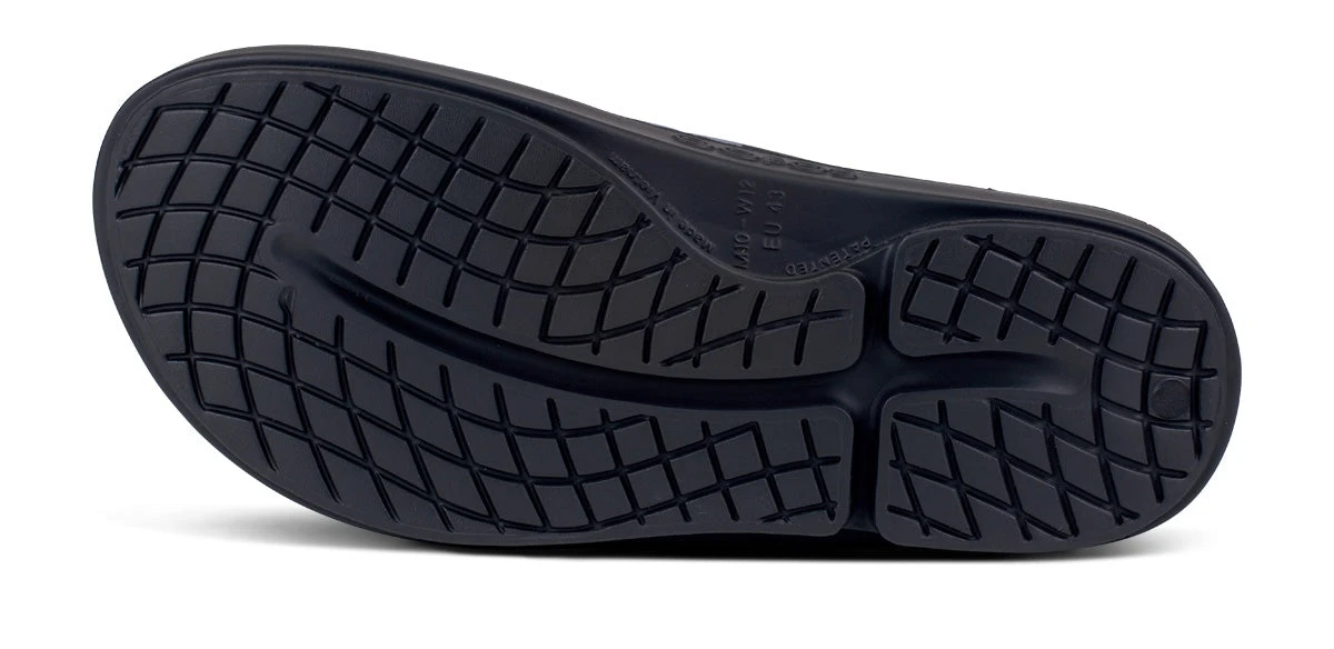 OOfos Men's OOriginal Sport Sandal - Black Camo - Image 10