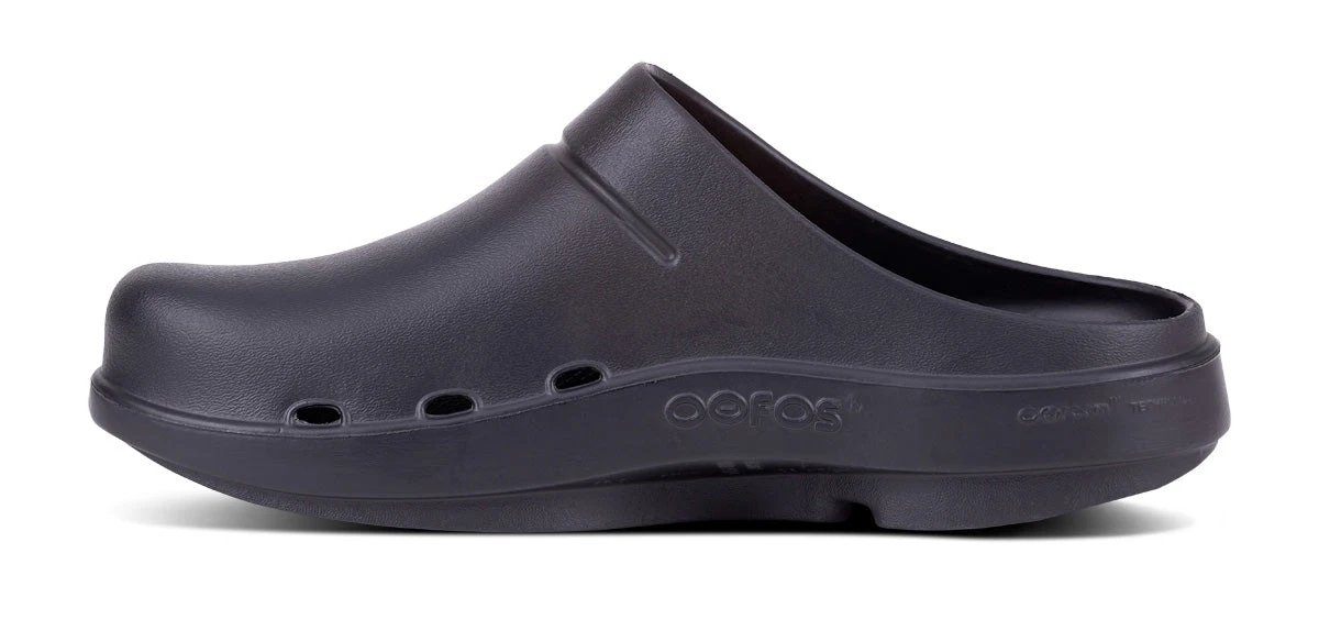 OOfos Men's OOcloog Clog - Black - Image 5