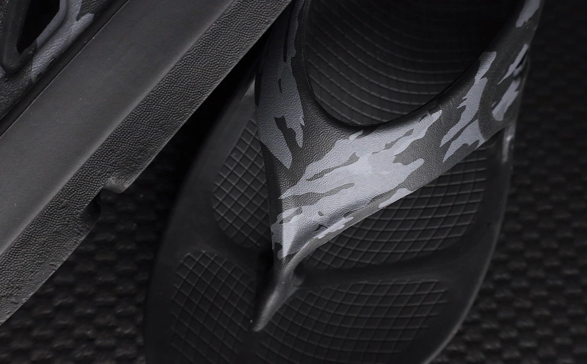 OOfos Men's OOriginal Sport Sandal - Black Camo - Image 5