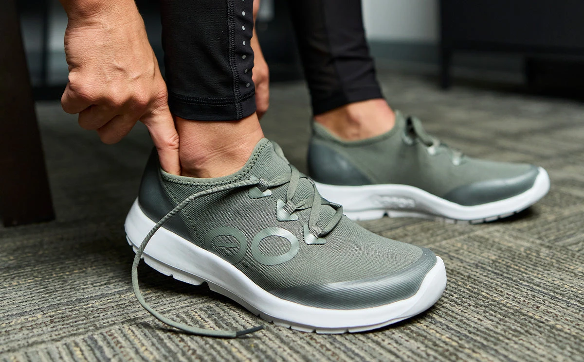 OOfos Women's OOmg Sport LS Low Shoe - Olive - Image 3