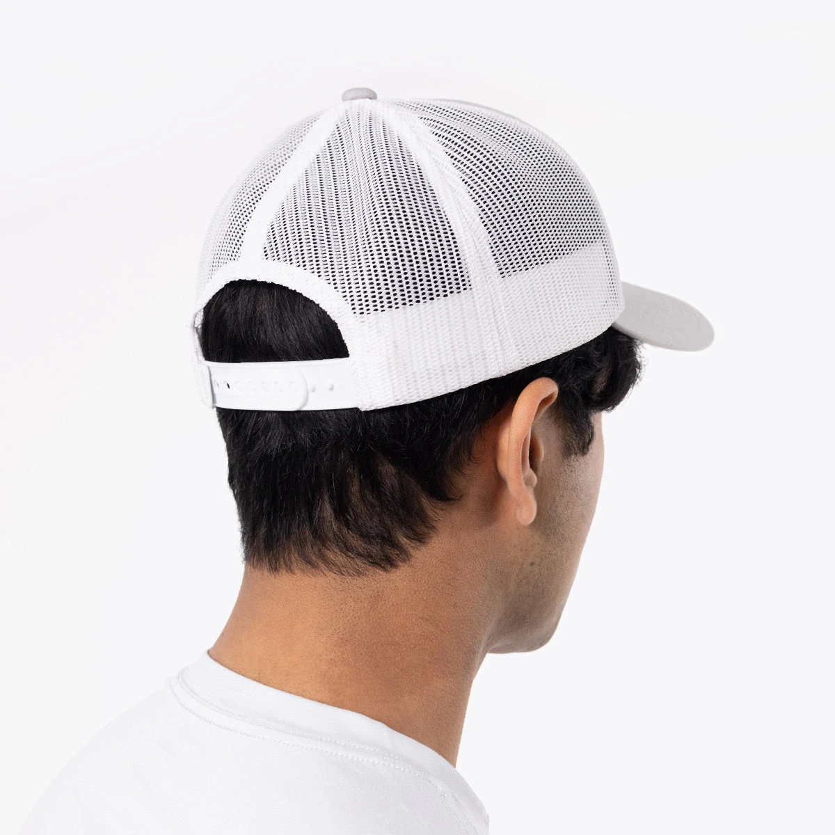 OOfos OOsnap Cap Unisex - White Gray - Image 3